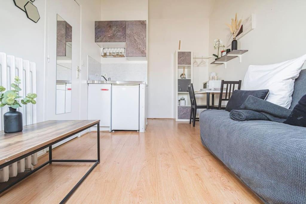Colbert 541 Hypercentre - Ideal Couple & Pro - Wifi Haut Debit - Gare, Cathedrale, Commerces, Restaurants & Transports En Commun A Moins De 10 Minutes A Pied Reims Exterior foto